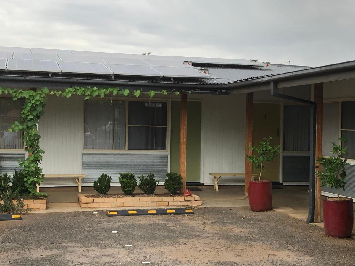 Memphis Motor Inn Паркс Экстерьер фото