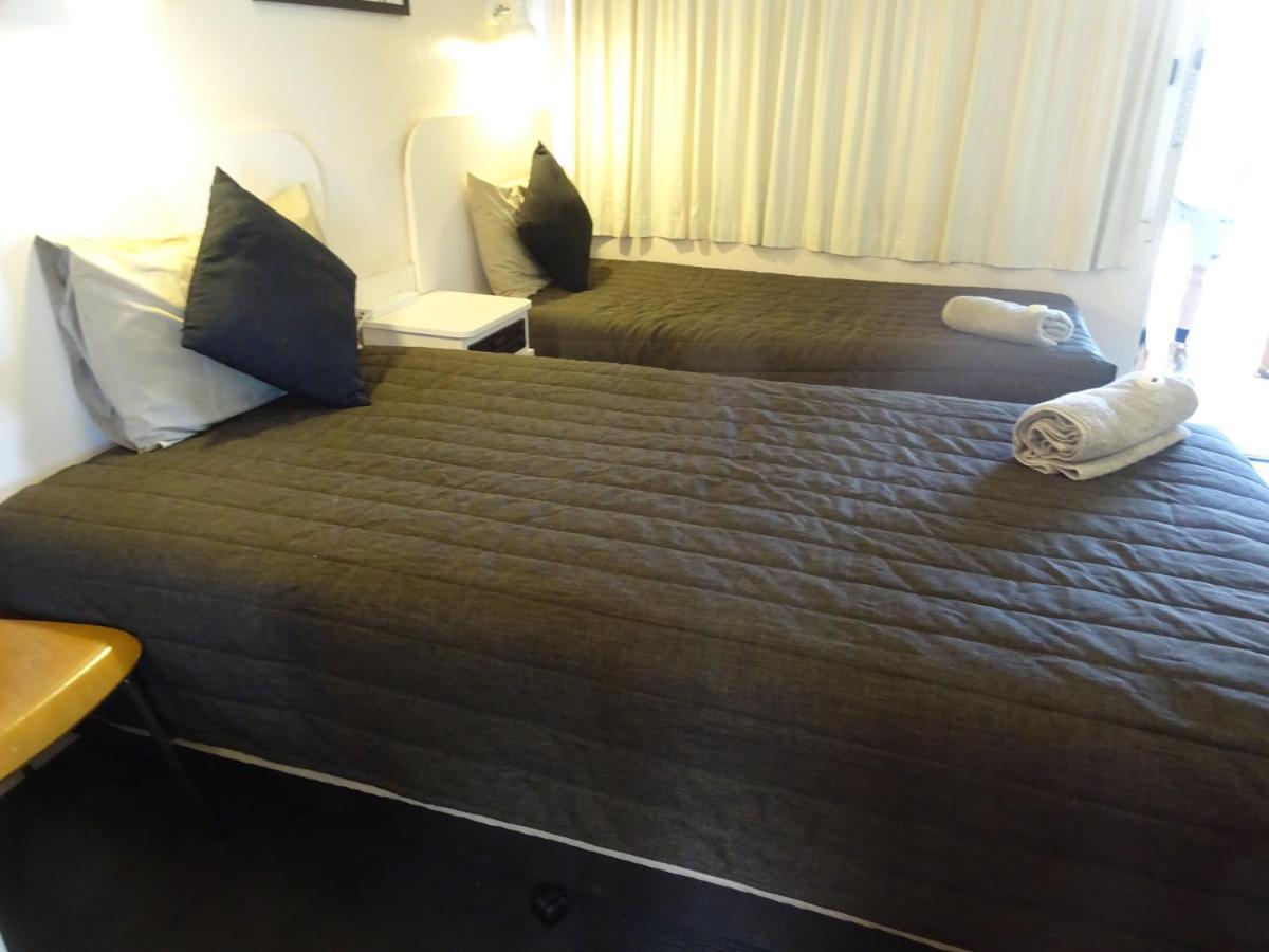Memphis Motor Inn Паркс Экстерьер фото